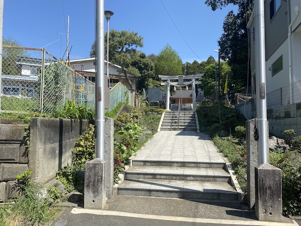 古淵駅から徒歩で最も近い神社「鹿嶋神社」